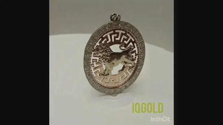 Золотой кулон
